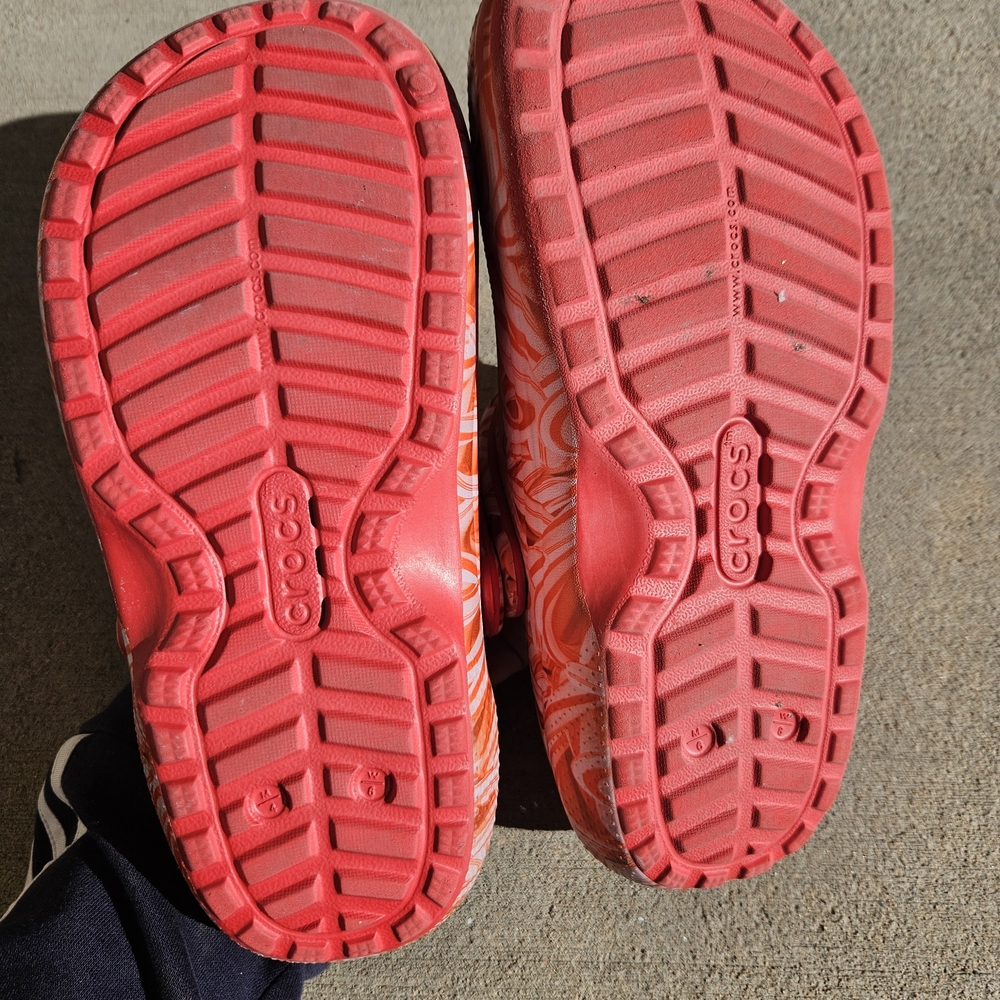 Women's Candy Cane Lined Crocs View 3